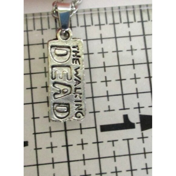New The Walking Dead Logo Pendant Necklace With 18" Stainless Chain For Fans & C - Picture 5 of 5
